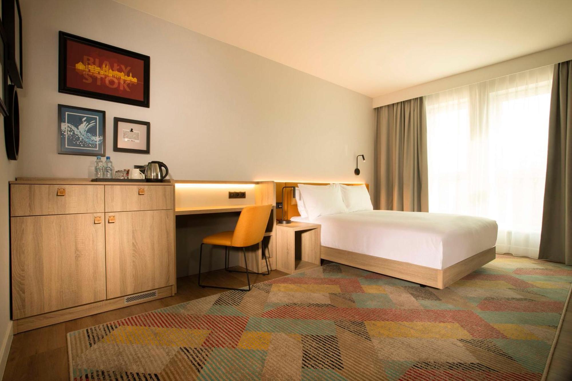 Отель Hampton By Hilton Белосток Экстерьер фото