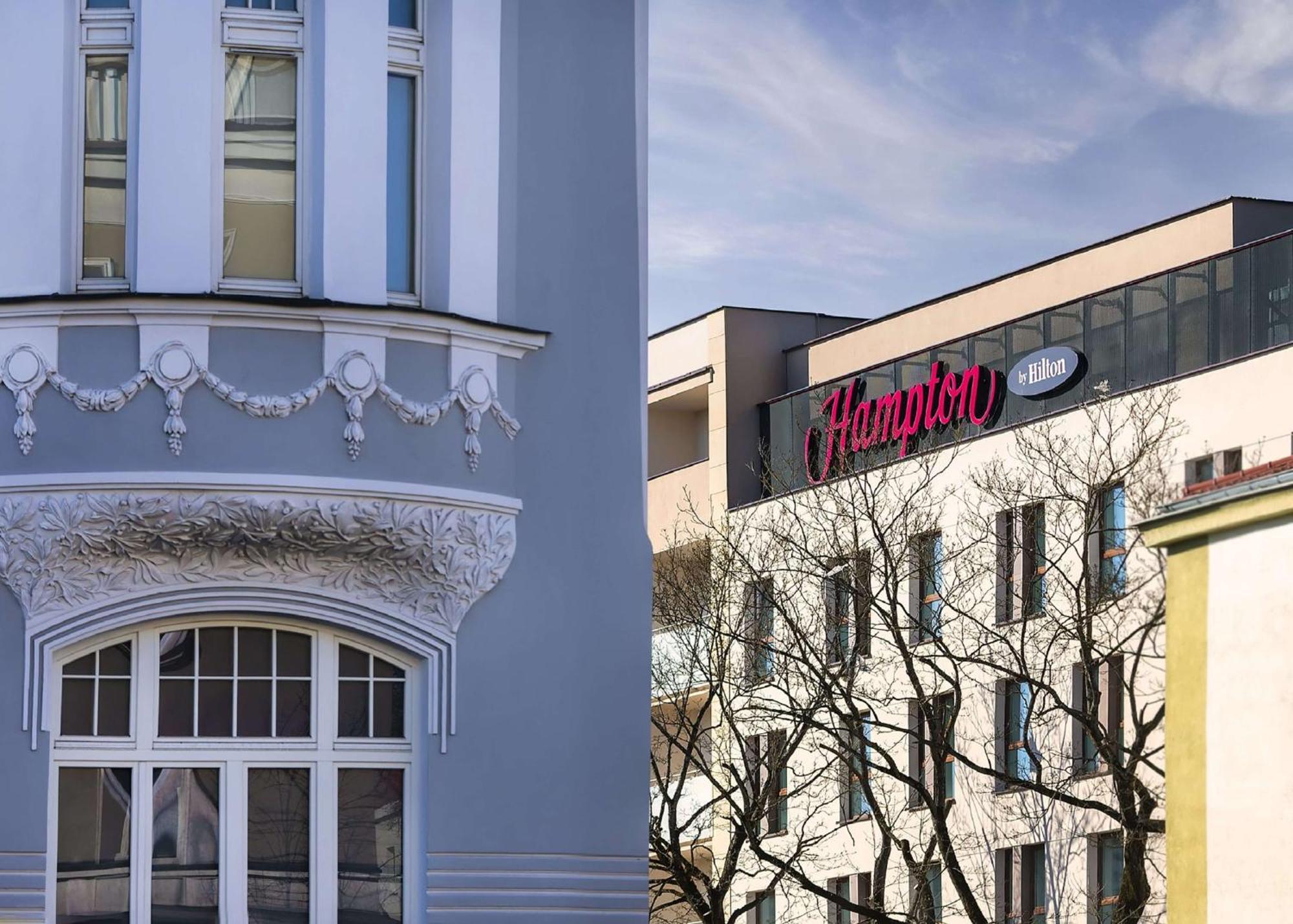 Отель Hampton By Hilton Белосток Экстерьер фото